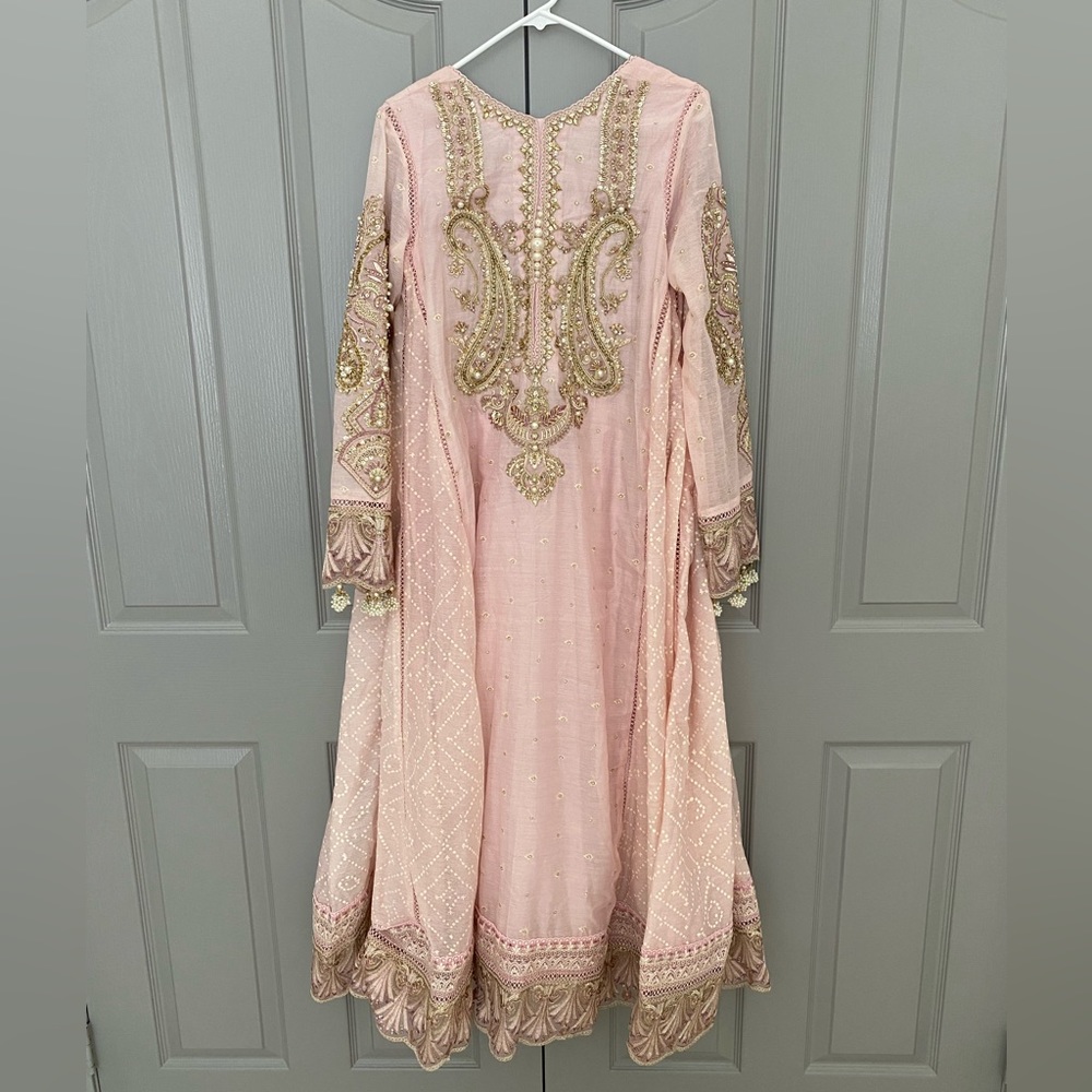 NWT MOHSIN NAVEED RANJHA Semi-formal Ayat Size Small